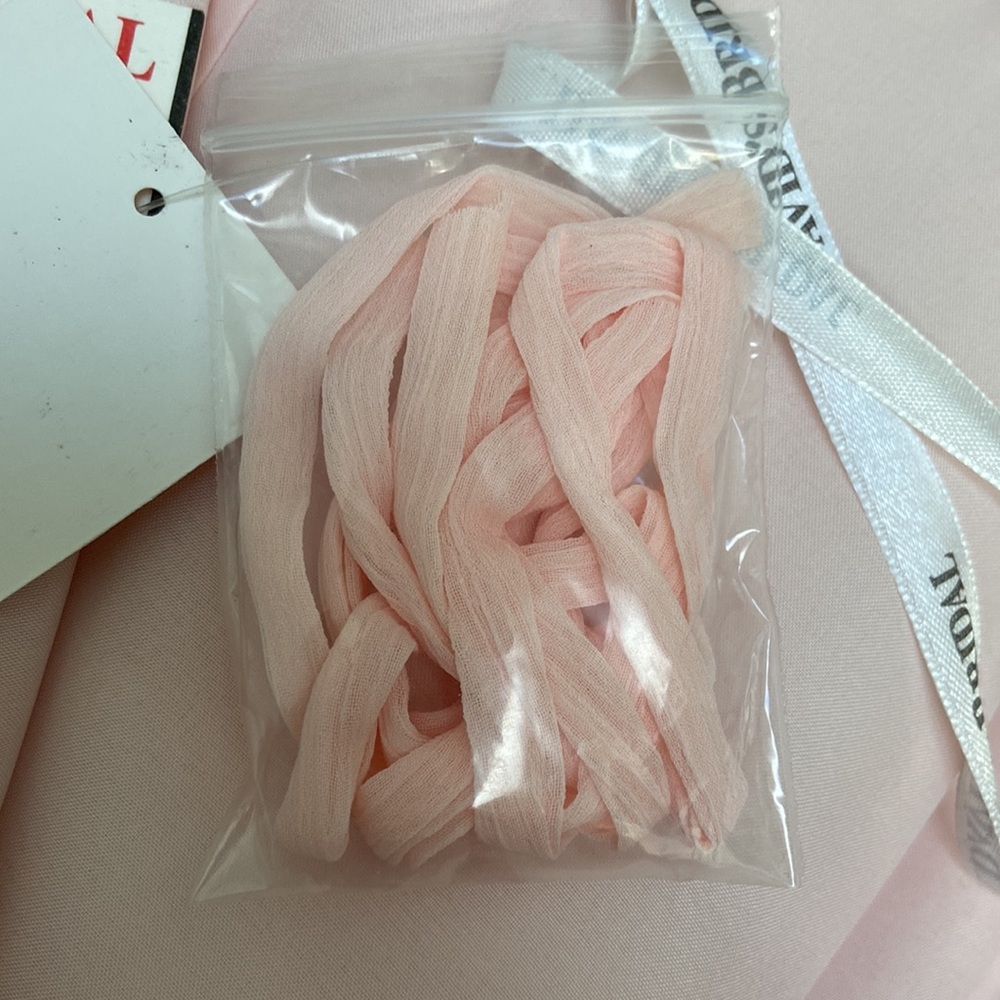 Womenās NWT Davidās Bridal pink āpetal coloredā strapless dress. Size 4. - Picture 13 of 16
